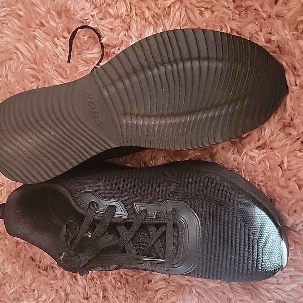 Shoes - Picture 3 of 4